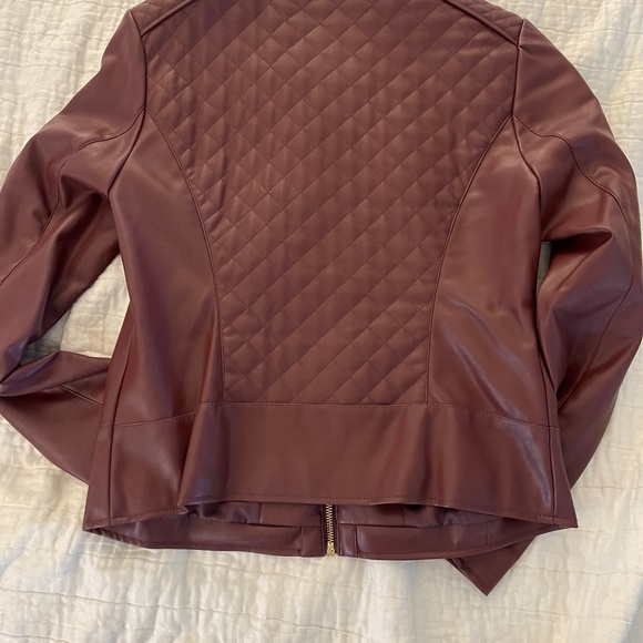 Cole Haan Signature Wine Leather Quilted Jacket - Picture 4 of 4